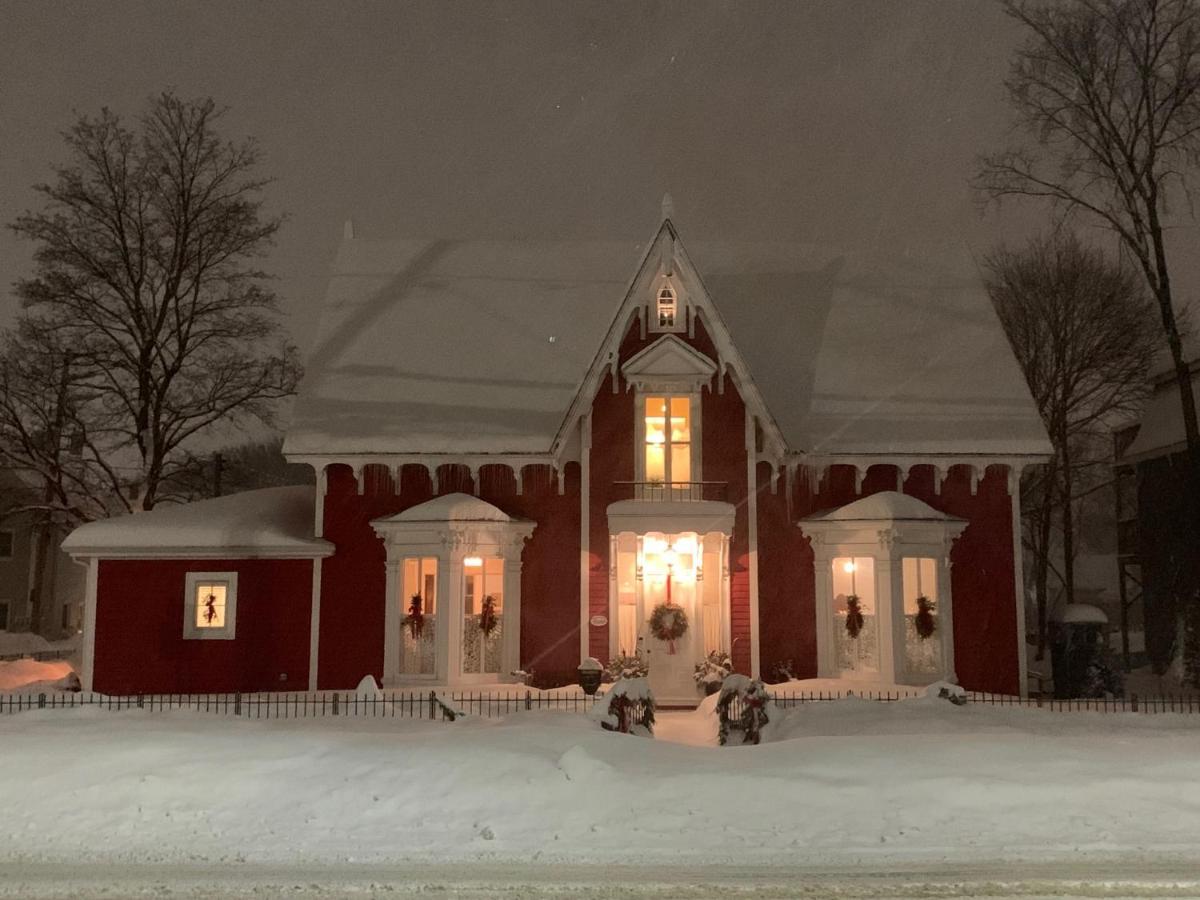 Bed and Breakfast The Red House Фредеріктон Екстер'єр фото